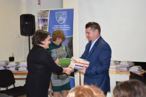 Proiectul educaţional pentru stil sănătos de viaţă „Donează bibliotecii … kilograme”, lansat la reuniunea metodică pentru bibliotecari