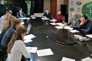 Transport gratuit pentru elevi în municipiul Suceava şi înfiinţarea unui centru de tineret, ...