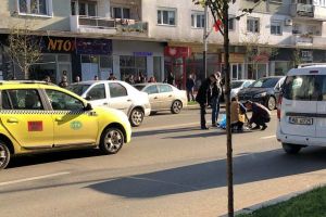 Accident pe trecerea de pietoni de la Primărie
