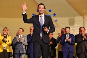 Deputatul Robert Sighiartău: Victorie! La începutul lui 2020, preţul carburanţilor se va ieftini