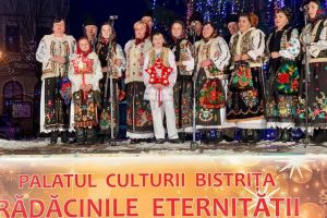 Colinde şi obiceiuri de iarnă, la Festivalul ”Rădăcinile Eternităţii” din centrul Bistriţei