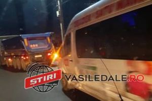 FOTO. Accident în lanţ între Satu Mare şi Baia Mare. TIR, microbuz, maşină, implicate