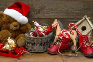 Sfântul Nicolae, chipul omului care vine şi dăruieşte în ascuns