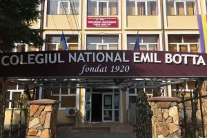 ANCHETĂ la Colegiul “Emil Botta” din Adjud. Procurorii vrânceni au intrat pe fir