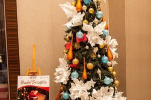 Angajaţii UBC din Iulius Town devin Moş Crăciun pentru 300 de copii nevoiaşi