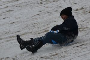 Se deschide pârtia de săniuş