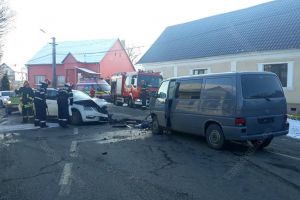 Coliziune între două maşini, la Sigmir