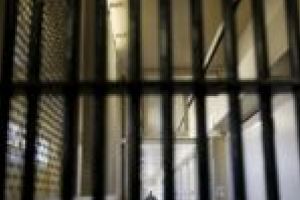 Arestaţi în dosarul permiselor de portarmă false! Cine sunt cei cinci care ar putea petrece sărbătorile de iarnă după gratii?