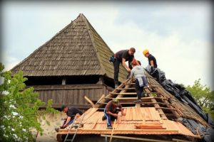 Expoziţia „Ambulanţa pentru Monumente” – Vino să vezi ce clădiri au fost salvate în Sibiu