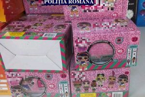 De sezon: ATENȚIE ce cumpăraţi pentru copii! Jucării şi haine CONTRAFĂCUTE, confiscate de poliţiştii economici