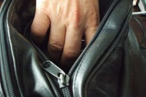 Femeie din Braşov, tâlhărită de un săcelean