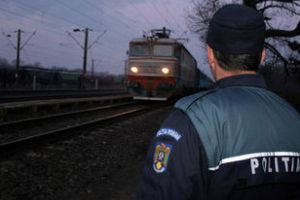 Călătorie cu trenul neplăcută pentru o tânără din Botoşani. Ce a păţit fata de a chemat poliţiştii în ajutor