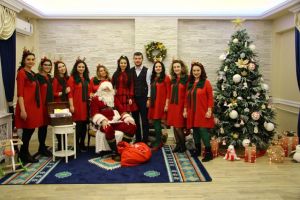 Mos Craciun a ajuns la copiii din Ovidiu:  Primarul George Scupra si locuitorii orasului au dat startul sarbatorilor de iarna (galerie foto)