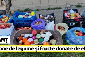 NEAMȚ: 12 tone de legume şi fructe donate de elevi (FOTO)