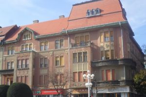 Ordinul lui Robu, literă de lege! PLT pune tunurile pe proprietarii de clădiri degradate din centru