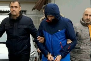 Măsura instanţei în cazul tânărului care a furat 500 de frigidere de la Arctic