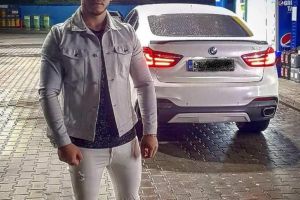 Șoferul un BMW X6 s-a aruncat într-un râu ca să scape de poliţie