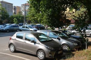 Bihorel: Zece sugestii pentru aplanarea războiului pentru parcări la domiciliu în Oradea