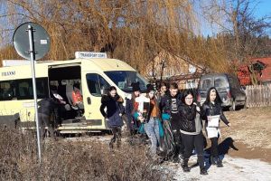 „Echipa lui Moş Nicolae: pregătiţi ghetuţele”, la Liceul Tehnologic „Tomşa Vodă” Solca