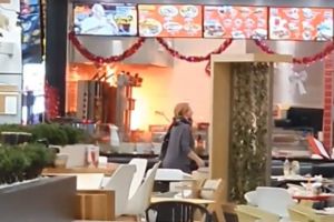 Imagini cu momentul incendiului de la Mall – Ce spun pompierii despre cauze