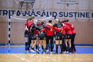 Gloria va juca în grupele Cupei EHF în locul Coronei Braşov!
