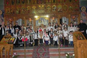 FOTO: Concert de colinde la Biserica Ortodoxă ,,Adormirea Maicii Domnului” din Cugir
