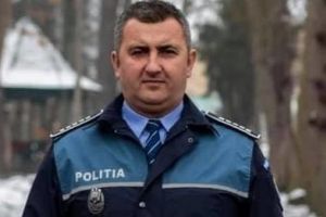 DIALOG. Cum a refuzat un şef de post mită de 10.000 de lei. Conversaţia a fost făcută publică