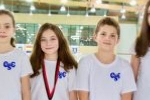 Înotătoarea VÁNCSA FRUZSINA-ILKA   medaliată cu bronz