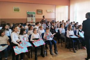 Prima lecţie de educaţie financiară pentru elevii Şcolii ”Miron Costin”