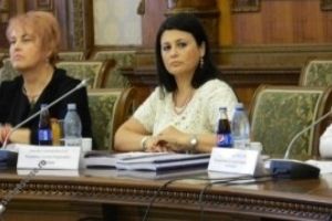 Klaus Iohannis, înfruntat la CSM: Judecătoarea Gabriela Baltag i-a cerut să condamne protocoalele secrete şi să nu implice justiţia în campanie