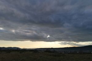 Vremea va fi în predominant închisă şi temporar va ploua