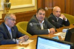 Camera Deputaţilor – Comisia pentru muncă: Dezbateri pe eliminarea pensiilor speciale; decizia a fost amânată