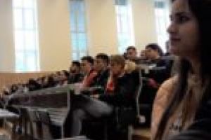 Senatorul Chisăliţă cere o şansă la educaţie şi pentru elevii de la sate