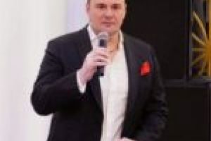 Colindul sfânt va răsuna la Caransebeş. Solişti de renume vin să cânte GRATUIT pentru spital