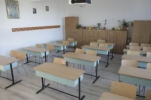 Părinţii îşi pot lua liber de la job când şcolile sunt închise