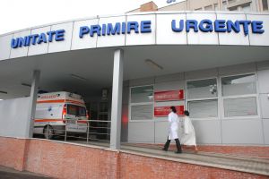 Inca o mama din Braila isi striga durerea / Medicul pediatru mirosea a urina, avea dresurile rupte iar halatul plin de mizerie