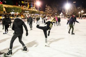 S-A DESCHIS SEZONUL DISTRACȚIEI PE GHEAȚĂ, LA PATINOARUL PALAS ICE
