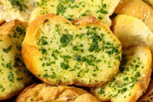 Pâine de conopidă cu usturoi