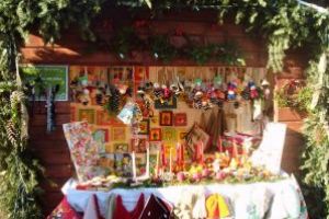 Peste 60 de meşteşugari expun în Târgul de Crăciun de la Sfântu Gheorghe, care se deschide vineri