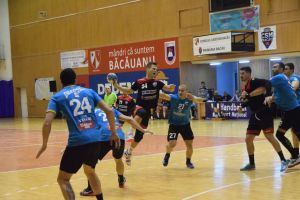 Handbal masculin/ Liga Zimbrilor: Rude, rude, dar meciu-i pe puncte