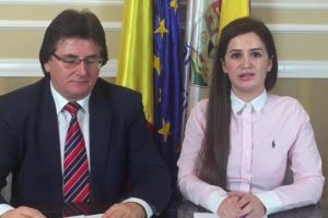 Una din fostele „jurnaliste” de la televiziunea de pe Facebook a lui Robu s-a trezit cu hoţul în casă