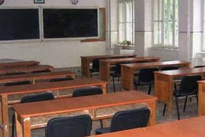 Zile libere plătite pentru părinţi, când se suspendă cursurile şcolare : Proiect adoptat de Camera Deputaţilor