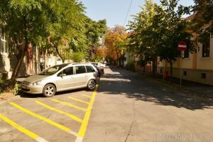 Afară cu maşinile! Străzile Episcop Mihai Pavel şi Teatrului vor fi transformate în artere pietonale