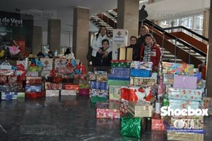 ShoeBox: cadoul din cutia de pantofi, pentru copii din centrele de plasament din Timiş