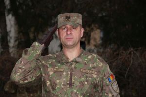 Brigada 9 Mecanizata Marasesti Constanta: Emblema de Onoare a Fortelor Terestre, inmanata locotenent colonelului Ciprian Balica  