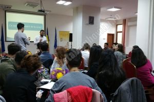Tinerii NEETs învaţă despre beneficiile lucrului în echipă şi integrarea pe piaţa muncii