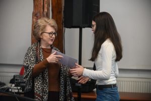 Primăria Sibiu premiază performanţa elevilor cu rezultate bune la olimpiadele şcolare în anul 2018 – 2019