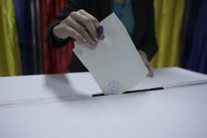 Alegerea primarilor în două tururi, misiune imposibilă: CCR şi UDMR ar putea bloca iniţiativa liberalilor