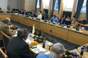 Portofelul Primăriei Piteşti LATRĂ după bani