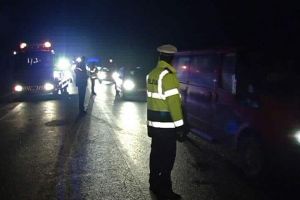 UPDATE: ACCIDENT rutier cu trei autoturisme implicate, în Partoş: O persoană rănită uşor. Trafic blocat